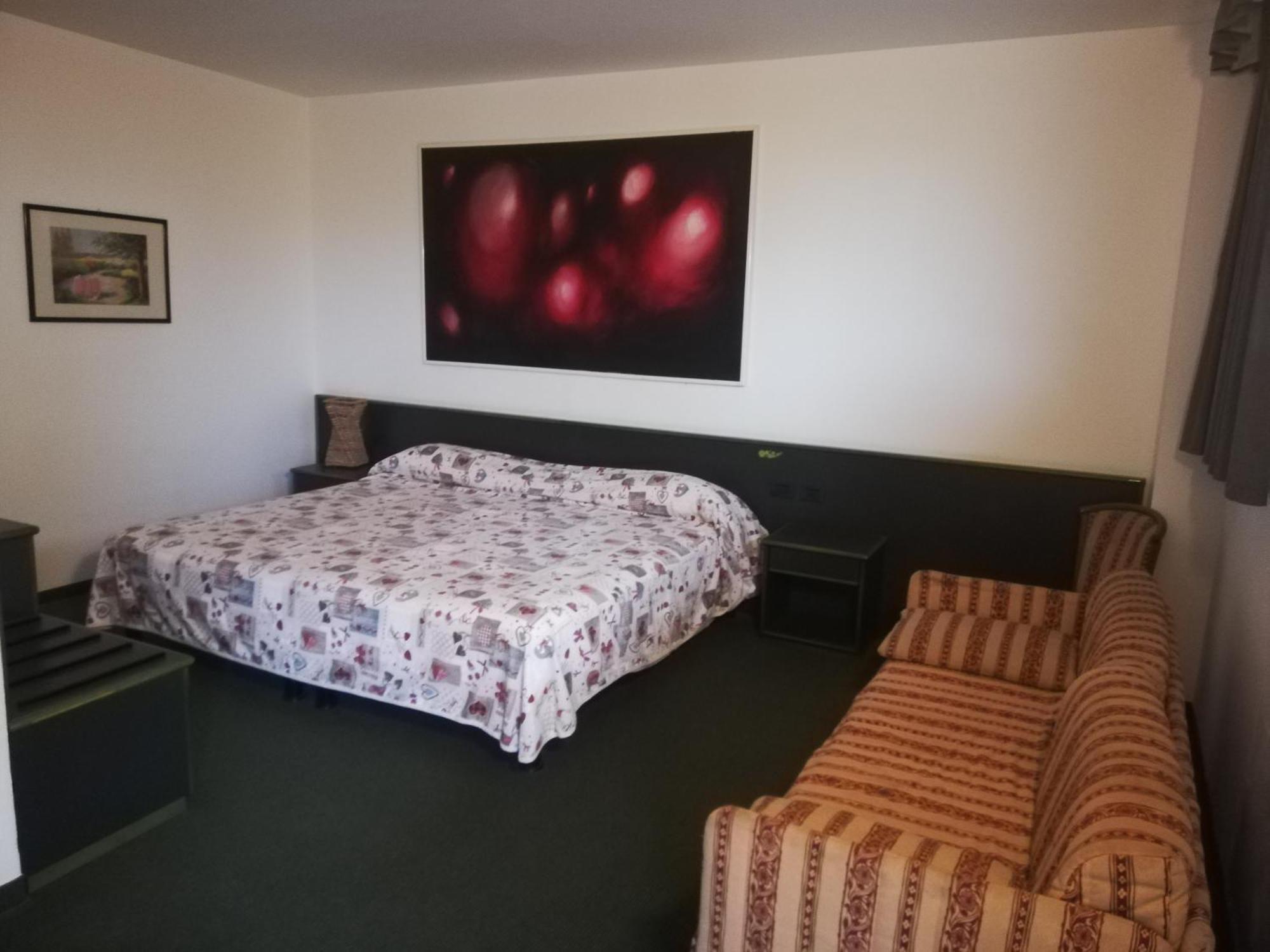 Green Hotel Poviglio  エクステリア 写真