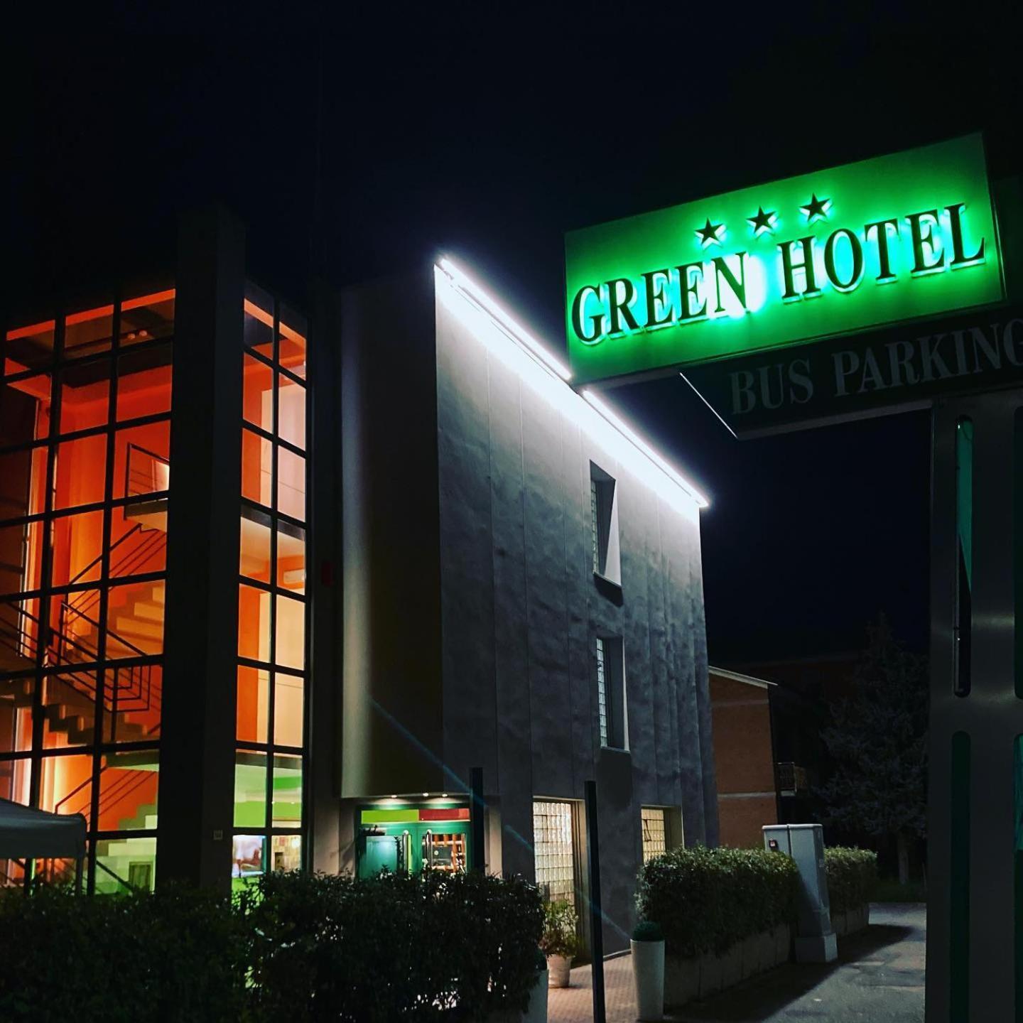 Green Hotel Poviglio  エクステリア 写真