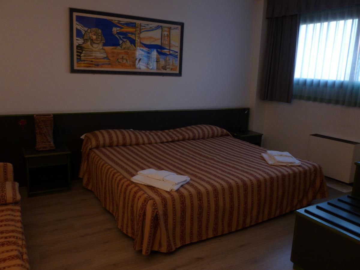 Green Hotel Poviglio  エクステリア 写真