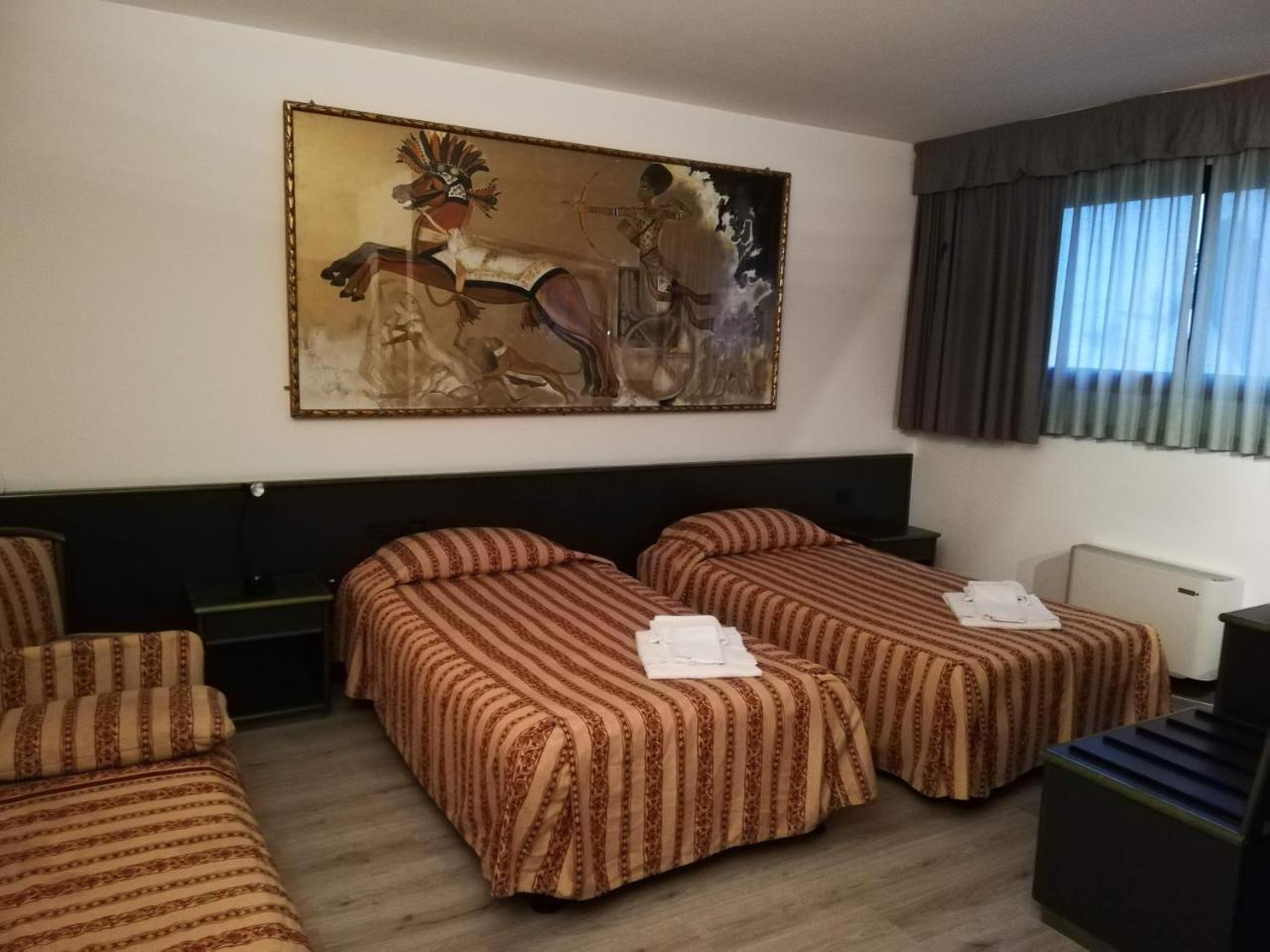 Green Hotel Poviglio  エクステリア 写真